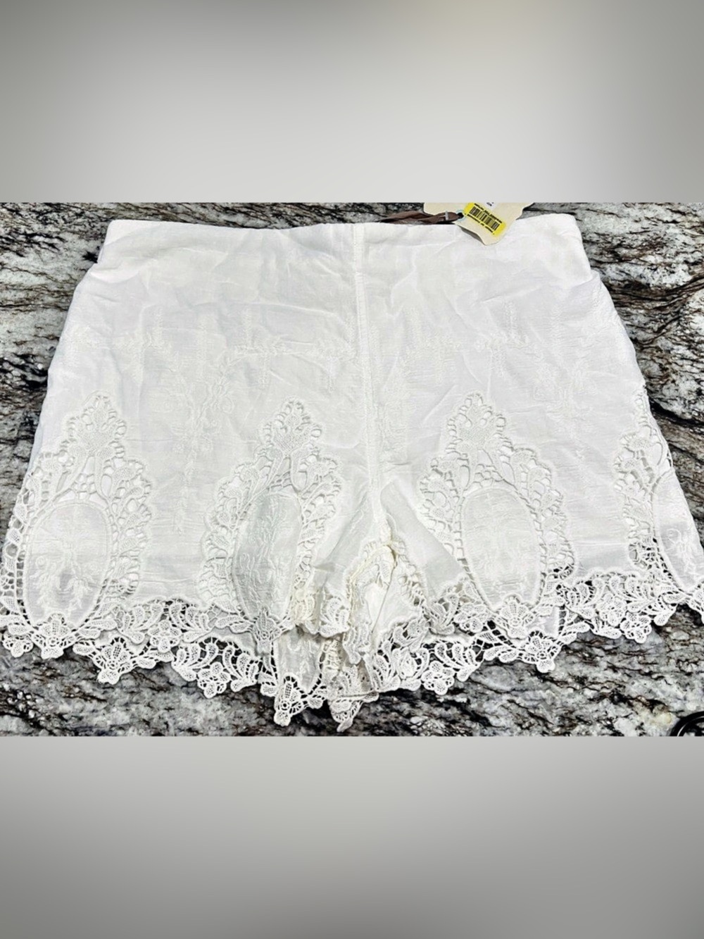 Chelsea & Violet Lace Trim Shorts in White NWT Retail$68
